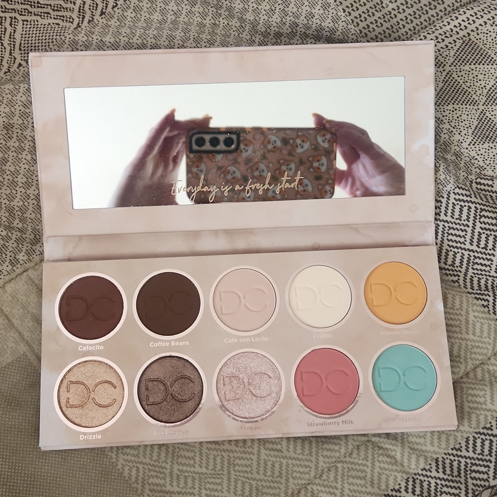 Dominique Cosmetics Latte Palette 2
